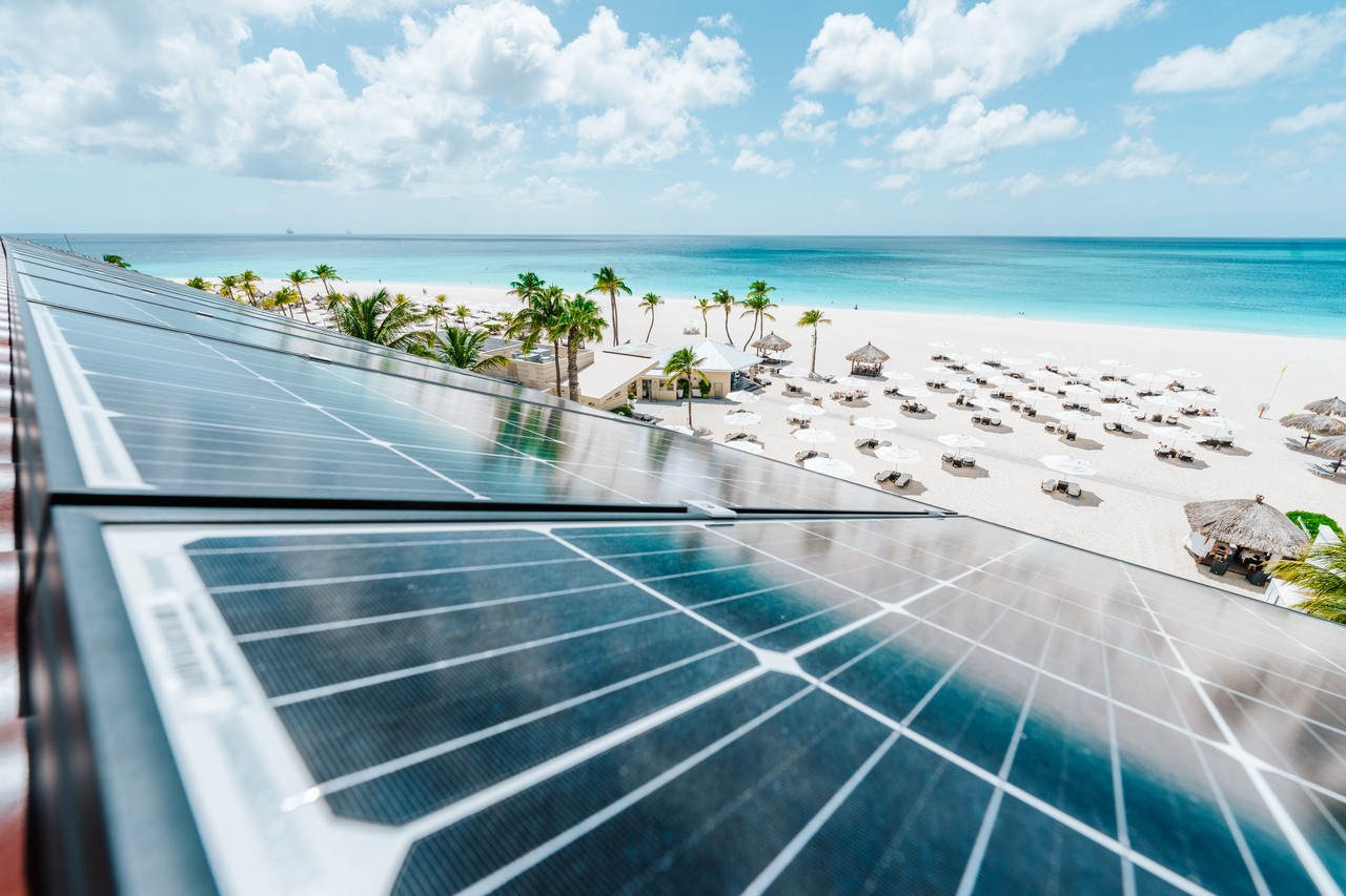 L’unico Hotel nei Caraibi Carbon-neutral sta Positivamente andando verso il  Carbon-negative